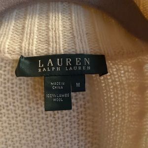 Wool zipper sweater with slight flair